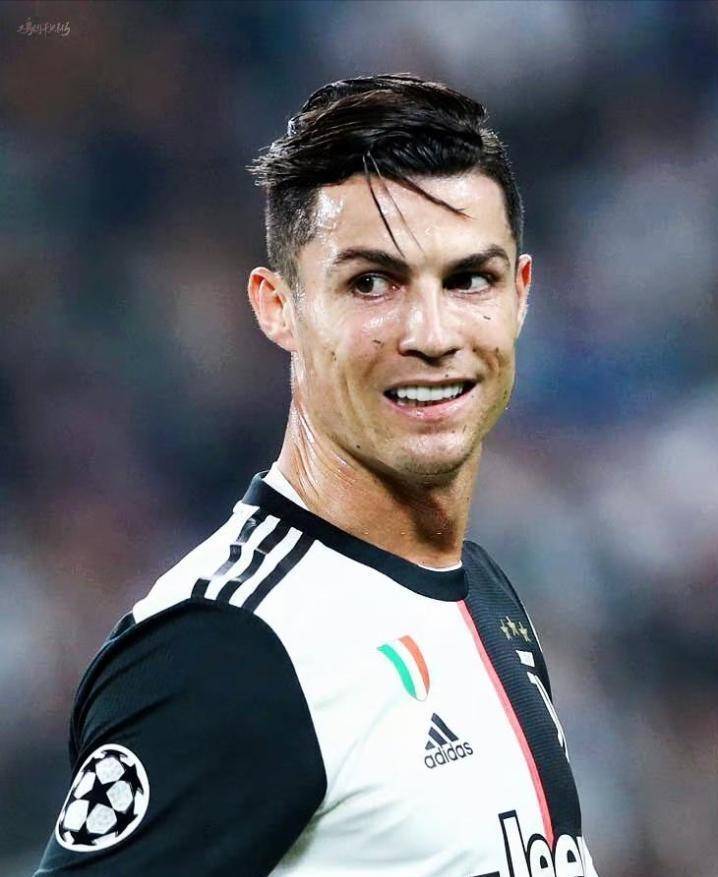 亚博体育-关于出色发挥引发热议！，C罗在尤文图斯比赛中重返赛场比赛高潮迭起的信息-亚博体育