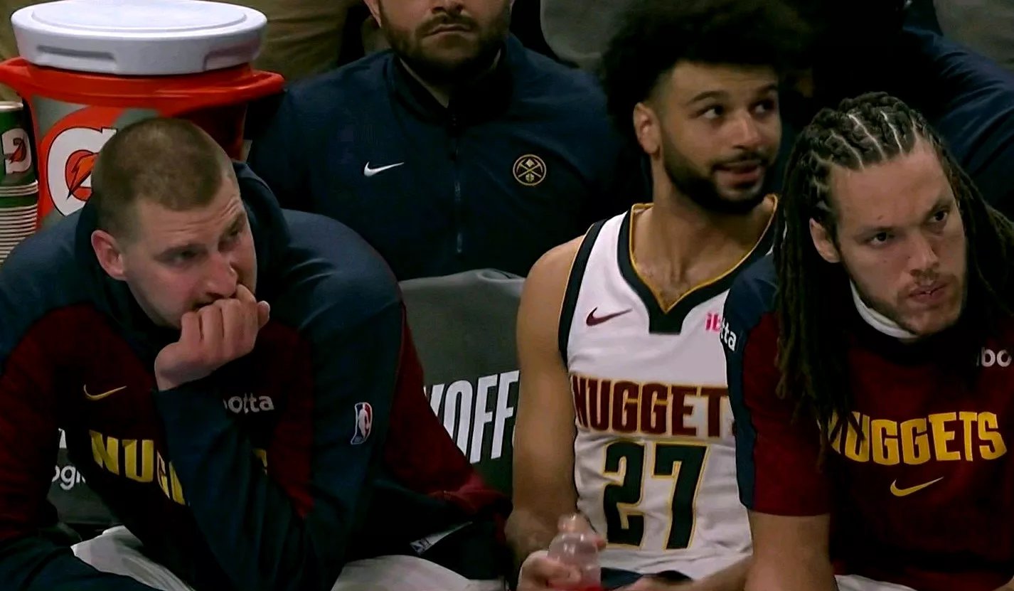 电竞直播-刷新纪录引发热议!,德罗巴在掘金比赛中爆冷再创辉煌时刻-电竞直播